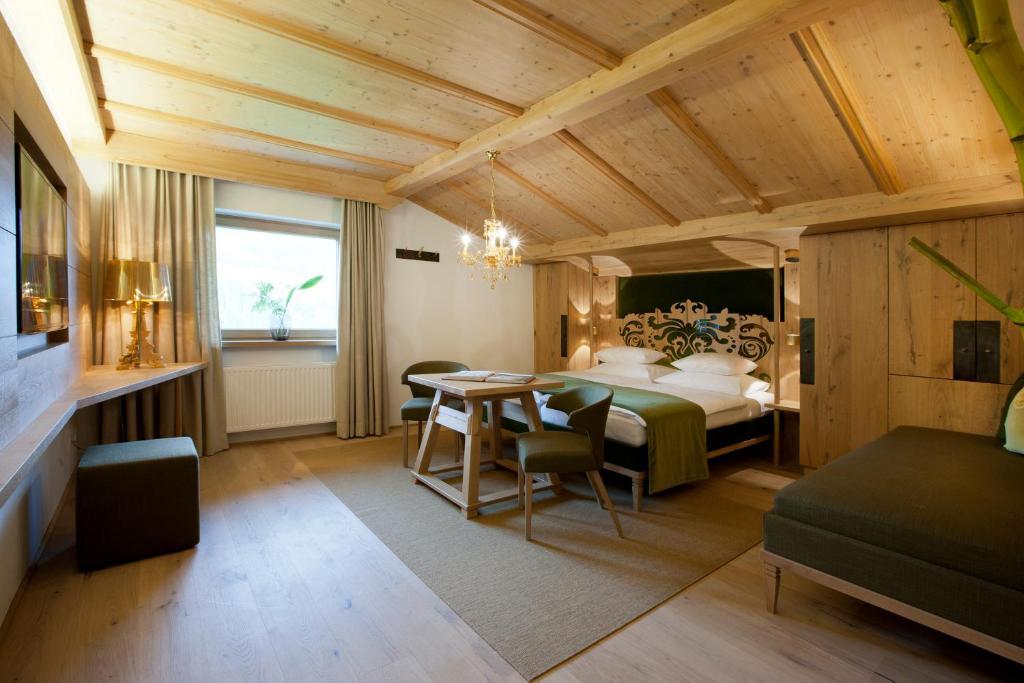 Minglers Sportalm - Das Gourmet- Und Geniesserhotel Kirchberg in Tirol Room photo